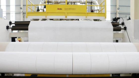 2400MM chirurgiczna ochrona medyczna Maska na twarz Linia do produkcji włókniny typu meltblown