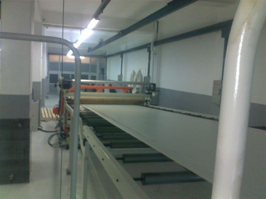 ISO 1220MM Kompozytowa wytłaczarka do produkcji maszyn WPC do kuchni